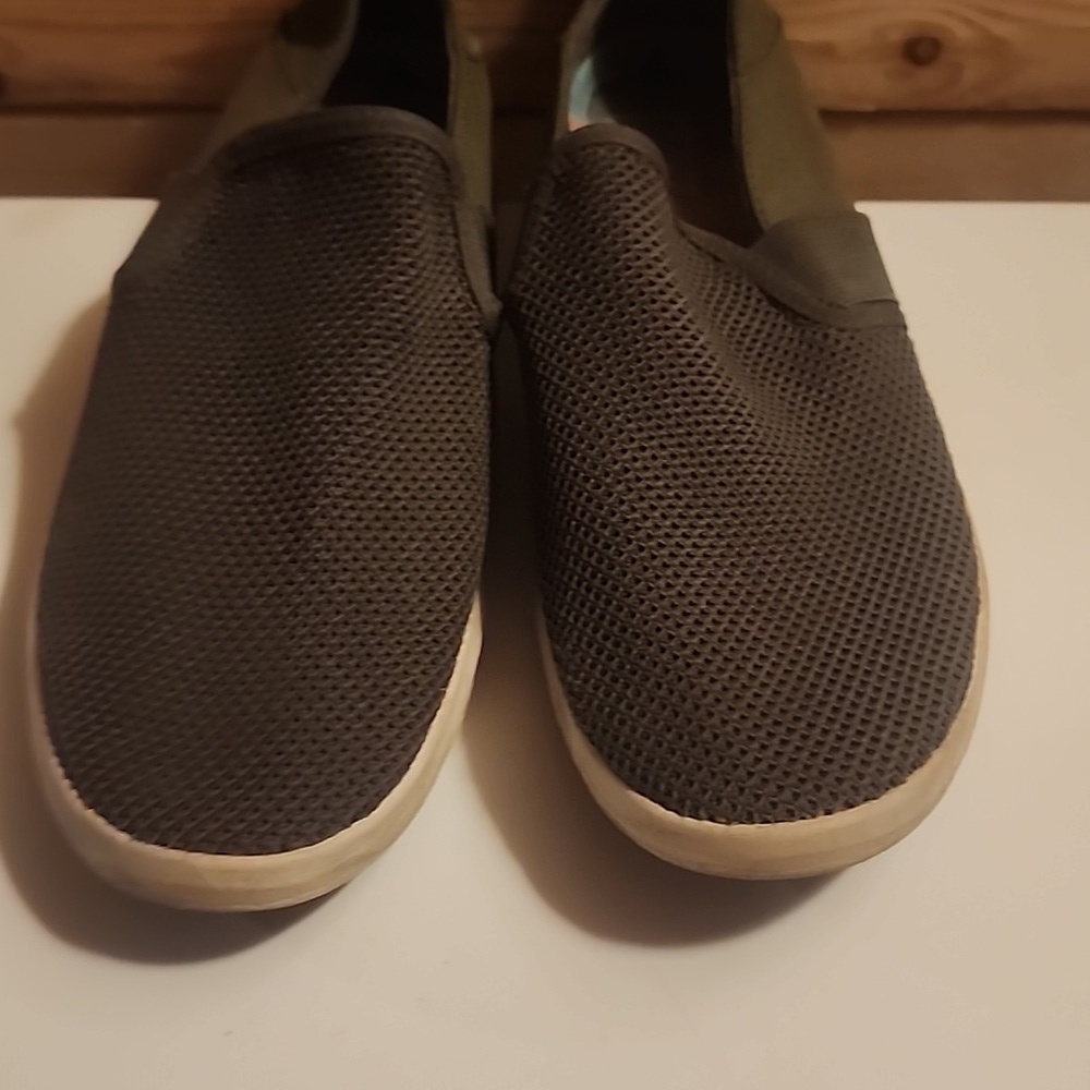 Womens OluKai Slip On Shoes Size 8.5 Us Oilve - Picture 6 of 7